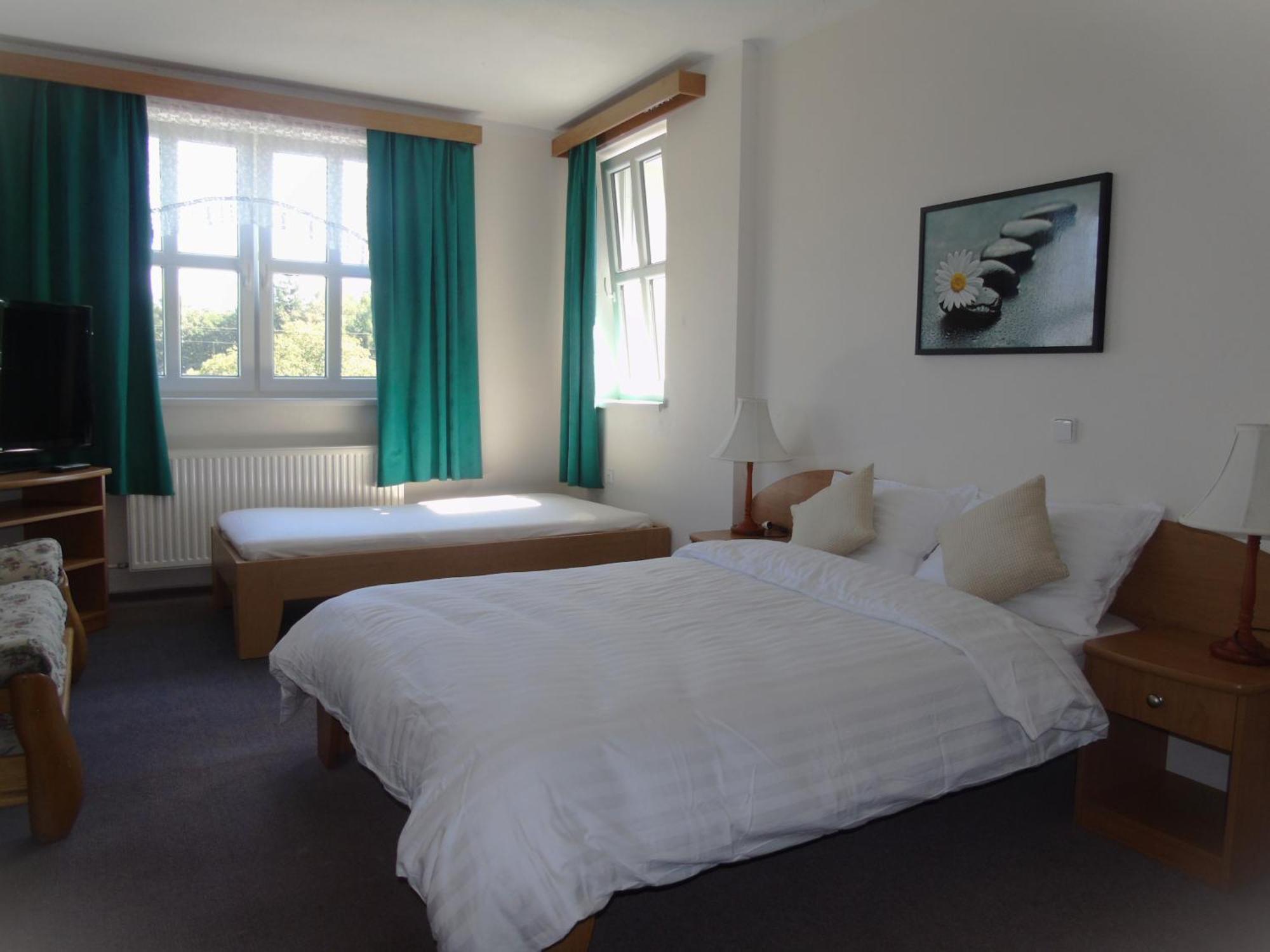 Toris Inn Trinec Exterior photo